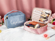 Load image into Gallery viewer, Personalised Velvet Makeup Bags
