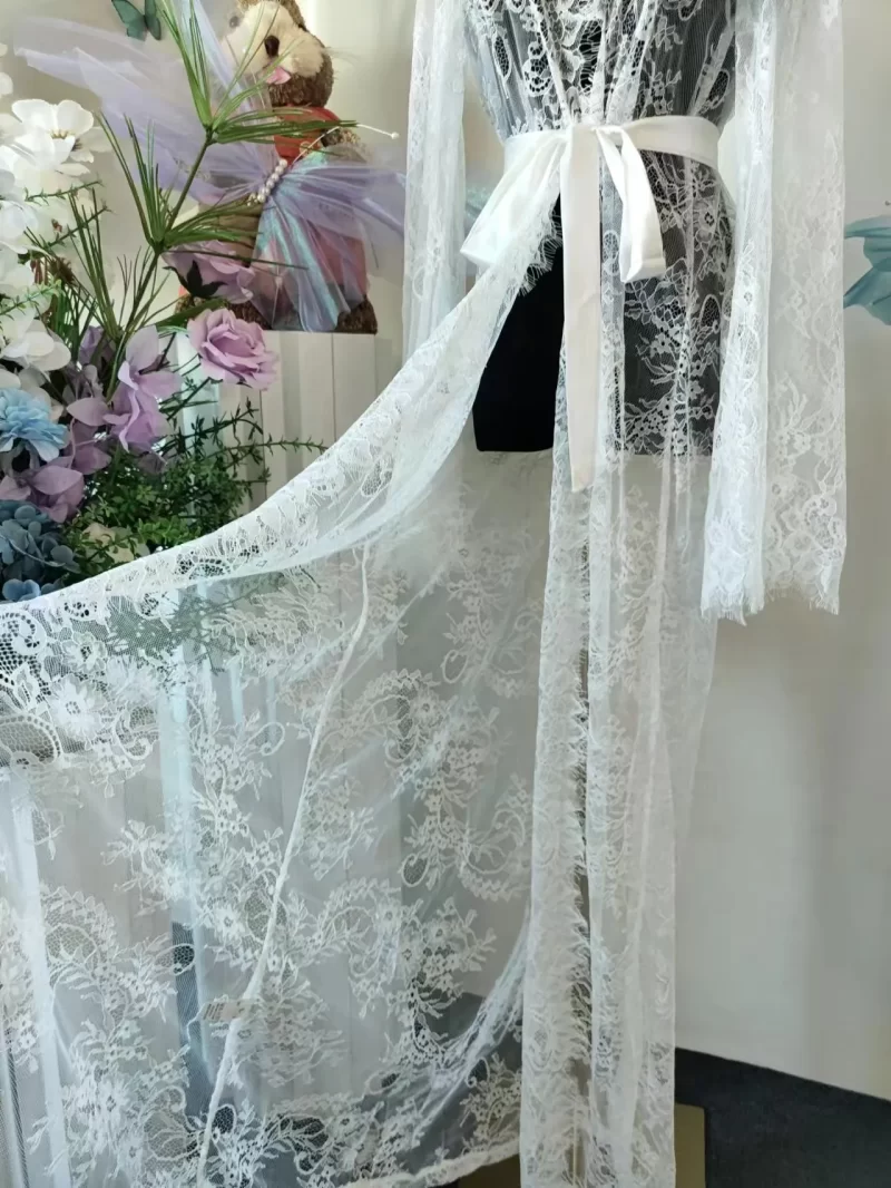 Chantilly Lace Robe - Image 4